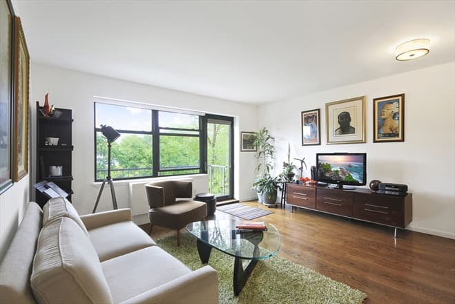 Should I splurge on a two-bedroom apartment?