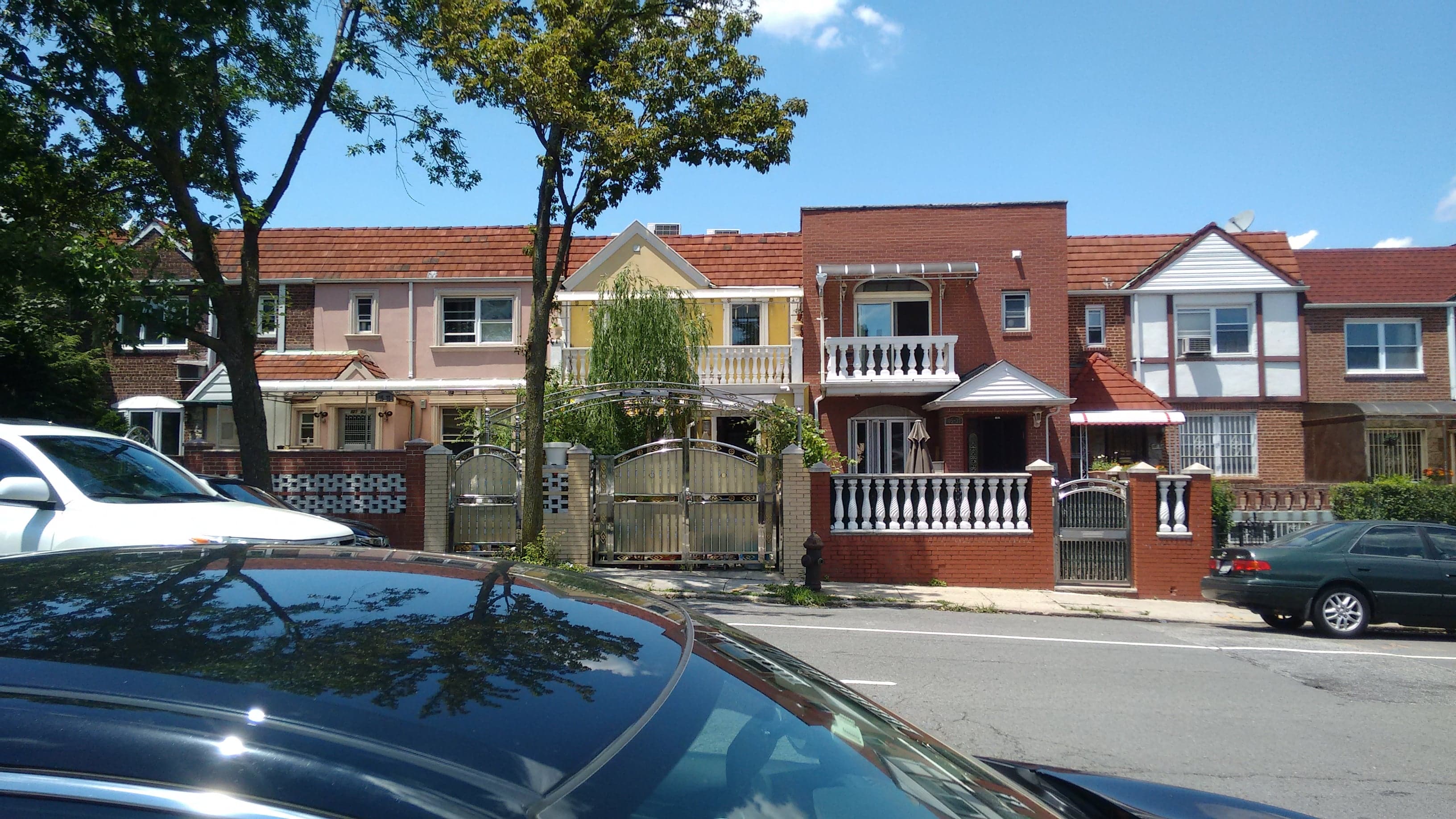 In Queens, Bukharian Jews keep their tradition and their community strong