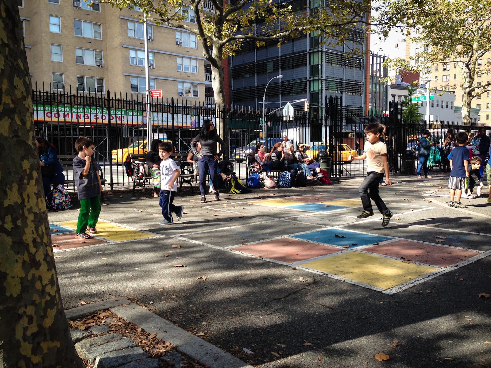 Bedly's shutdown sends tenants scrambling, the 22 best neighborhood news sites, & more