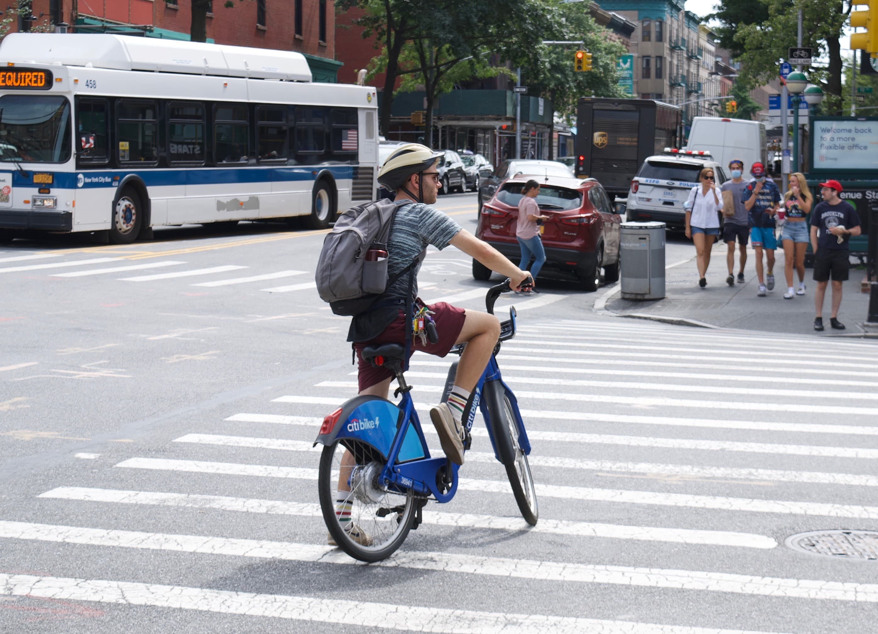 Developer vanishes with $4 million, mortgage applications hit record low, & more