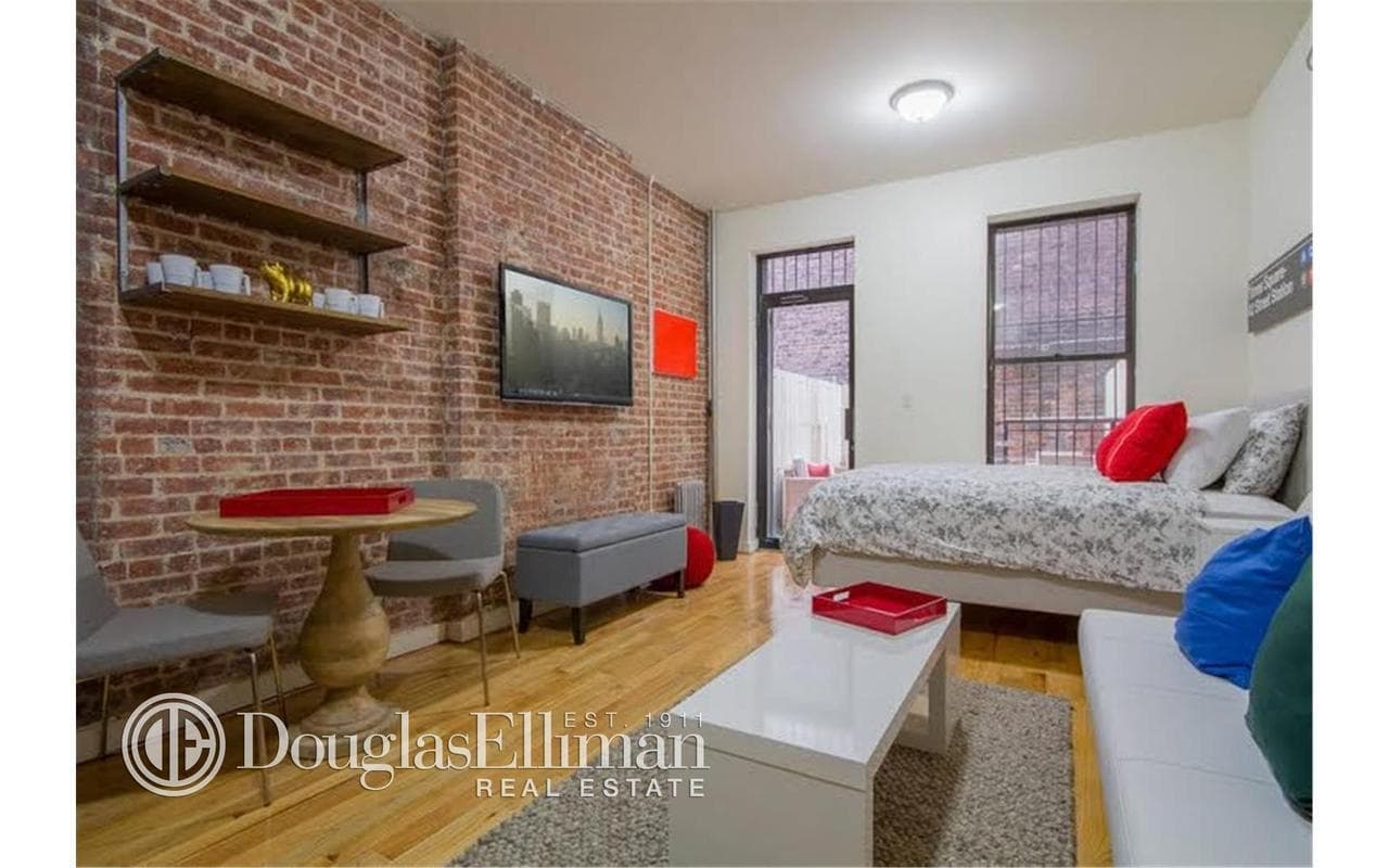 A Midtown West studio with your very own outdoor space, for $2,295