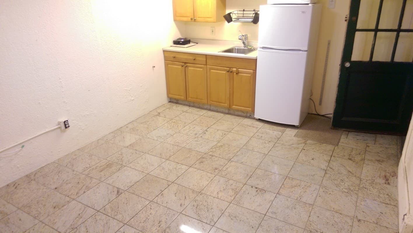 Is Forest Hills Gardens cute enough to sell you on this less-than-perfect studio?