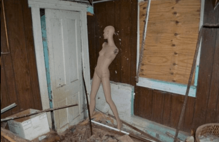Want to make your fixer-upper look better? Throw in an armless mannequin