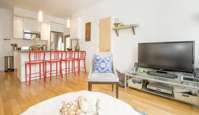 Pricey Midtown rental is gilded with extras—do they make up for the hike to the train?