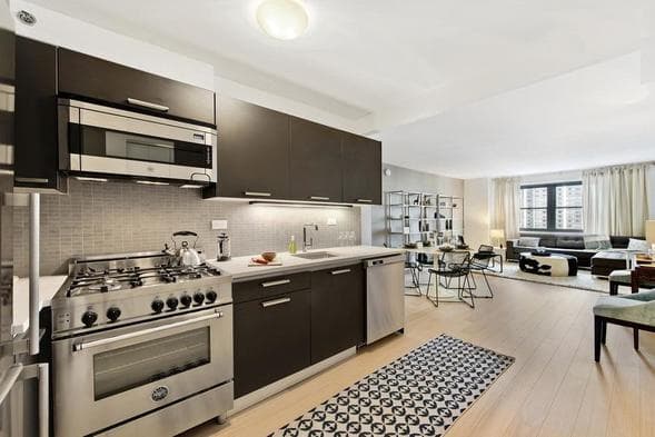 Low-Fee Rental Roundup: Murray Hill, Harlem, Gramercy Park and more, from $1,550 to $7,950 a month