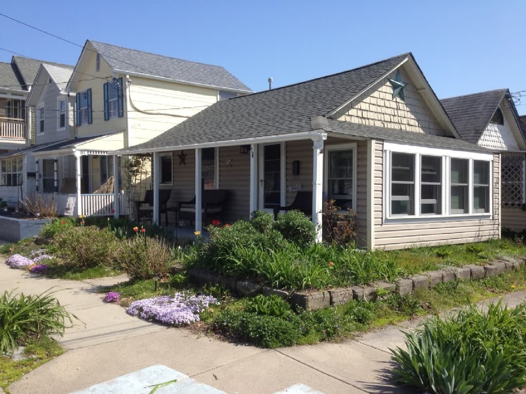 Need some alone time? Check out this cute Jersey shore cottage