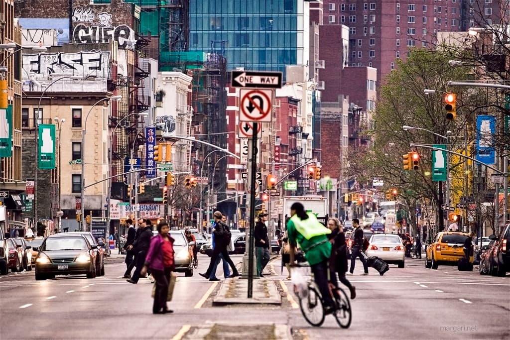 When you don't feel 'at home' in your apartment, NYC's penthouse glut, & more