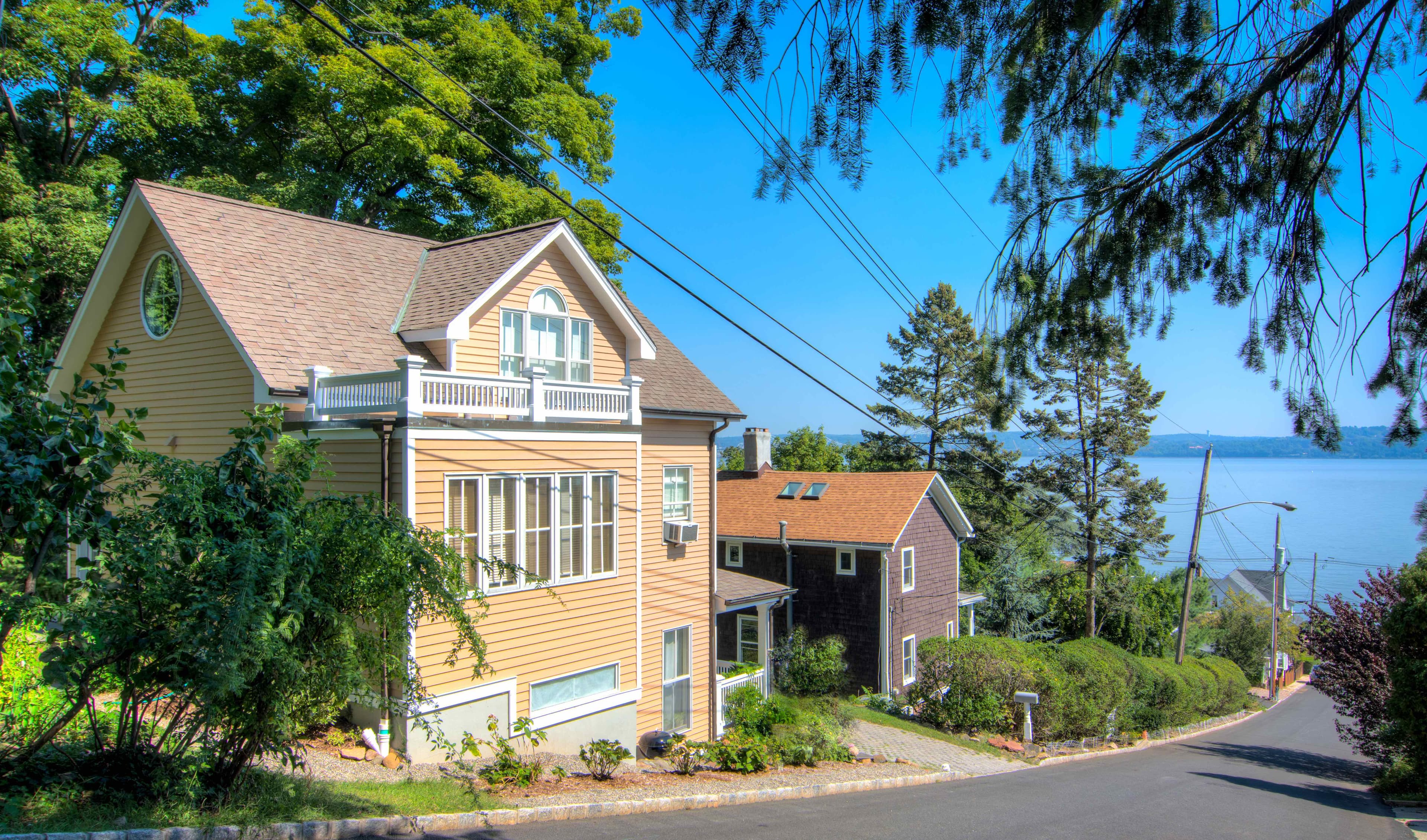 This updated Victorian has river views, a walkable downtown and a quick commute to the city