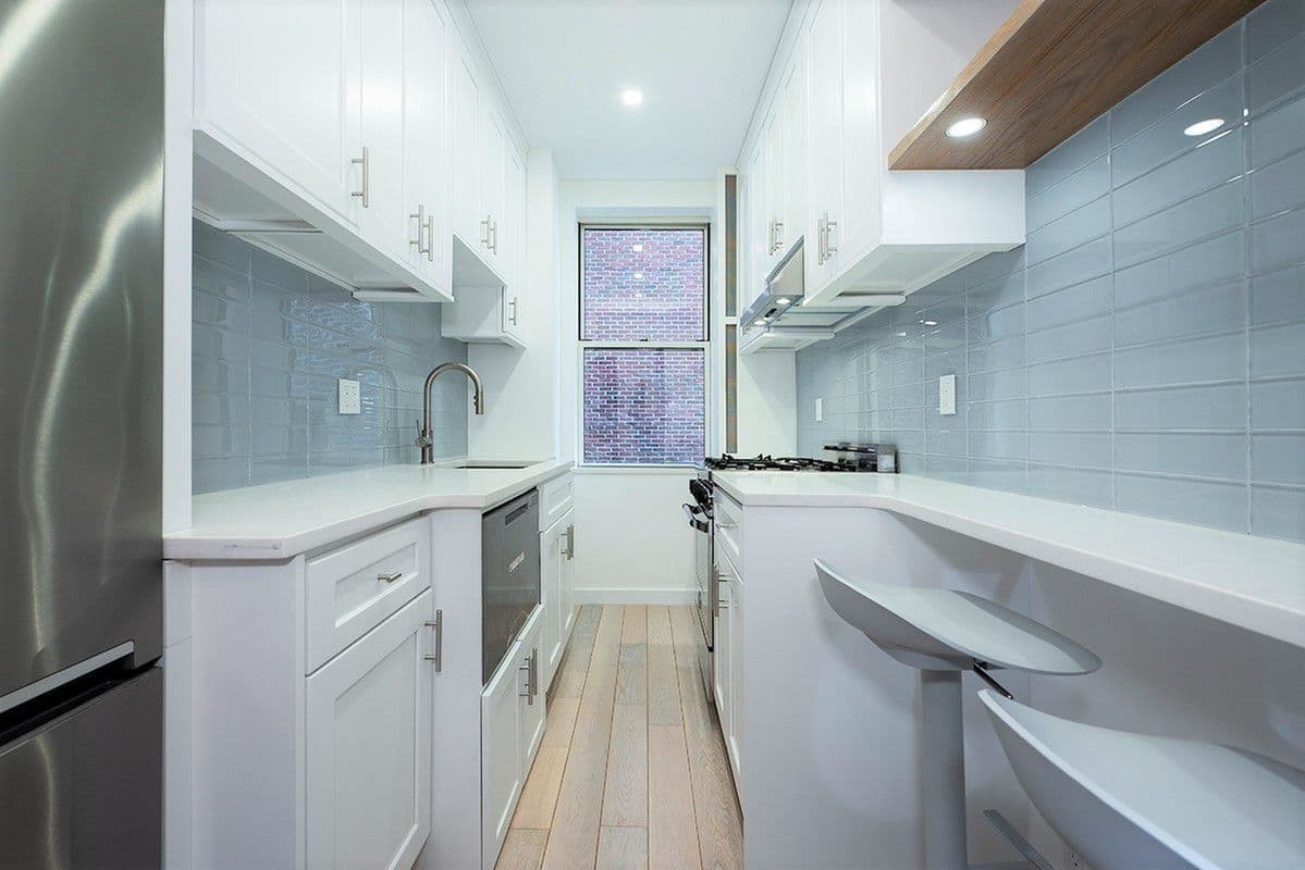 An UES studio next to Central Park for $395,000, no board approval required