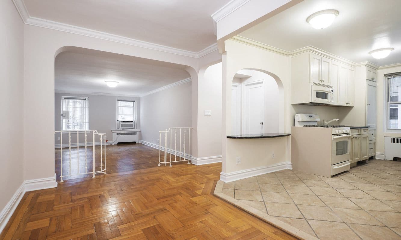 A UES one bedroom with classic prewar details for $799,999, no board approval required