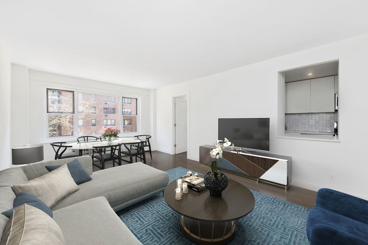 A renovated UES one bedroom with a bonus room for $815,000, no board approval required