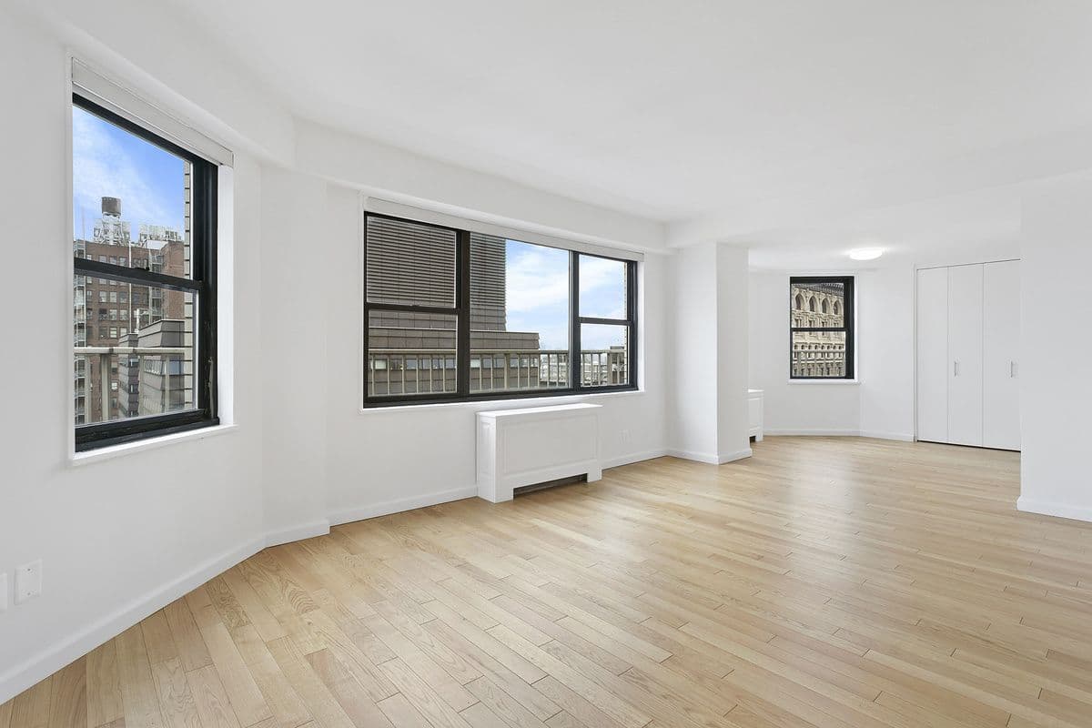 A one-bedroom corner unit in Flatiron for $1,150,000, no board approval required