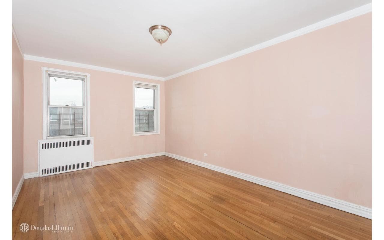 A Windsor Terrace one bedroom in need of an update for $545,000, no board approval required