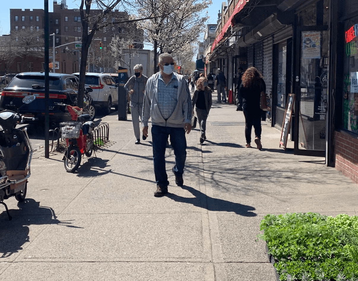 NYC developers plan new towers, luring back tourists, & more