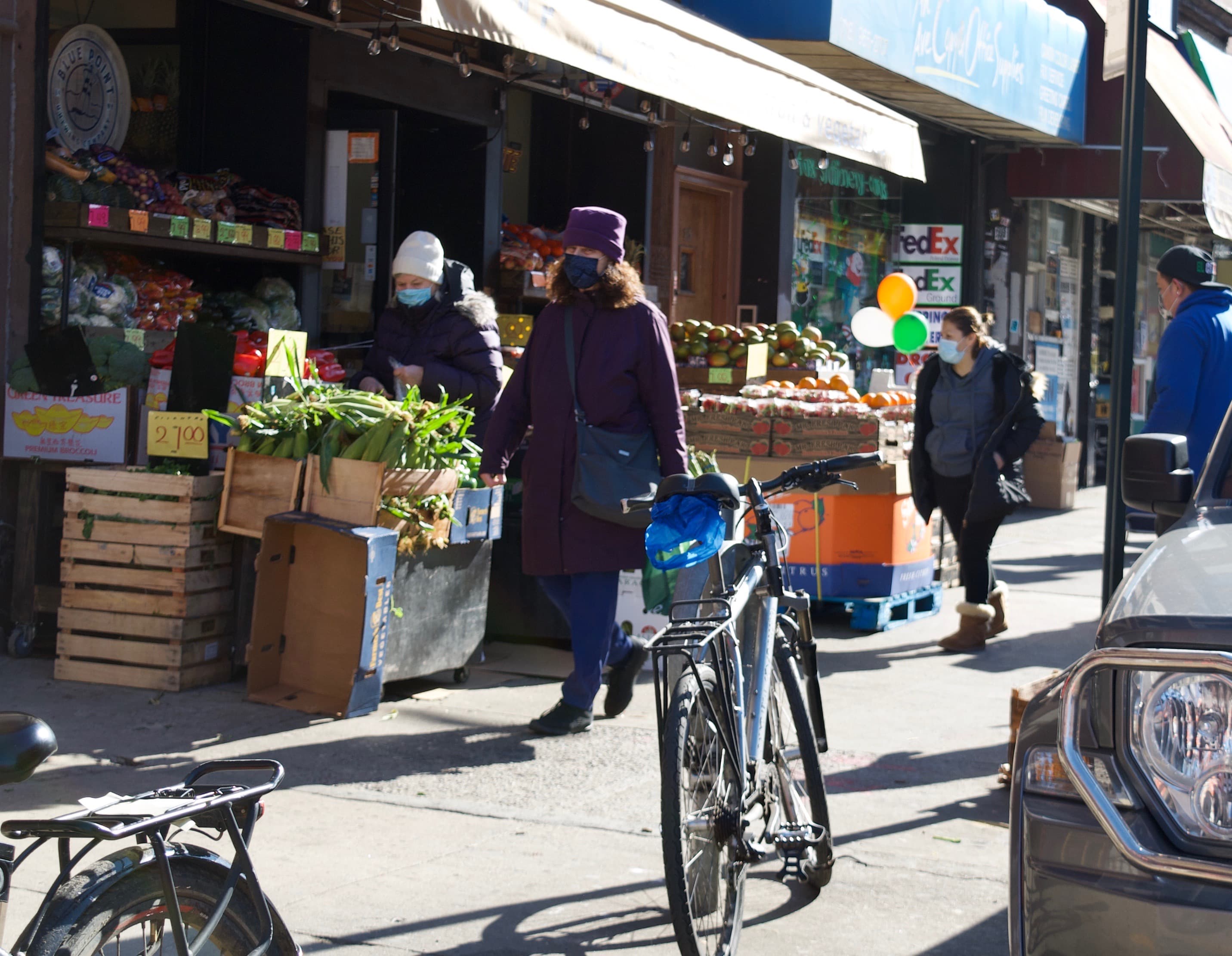 Tenants sue over pests, get paid to move out of NYC, & more