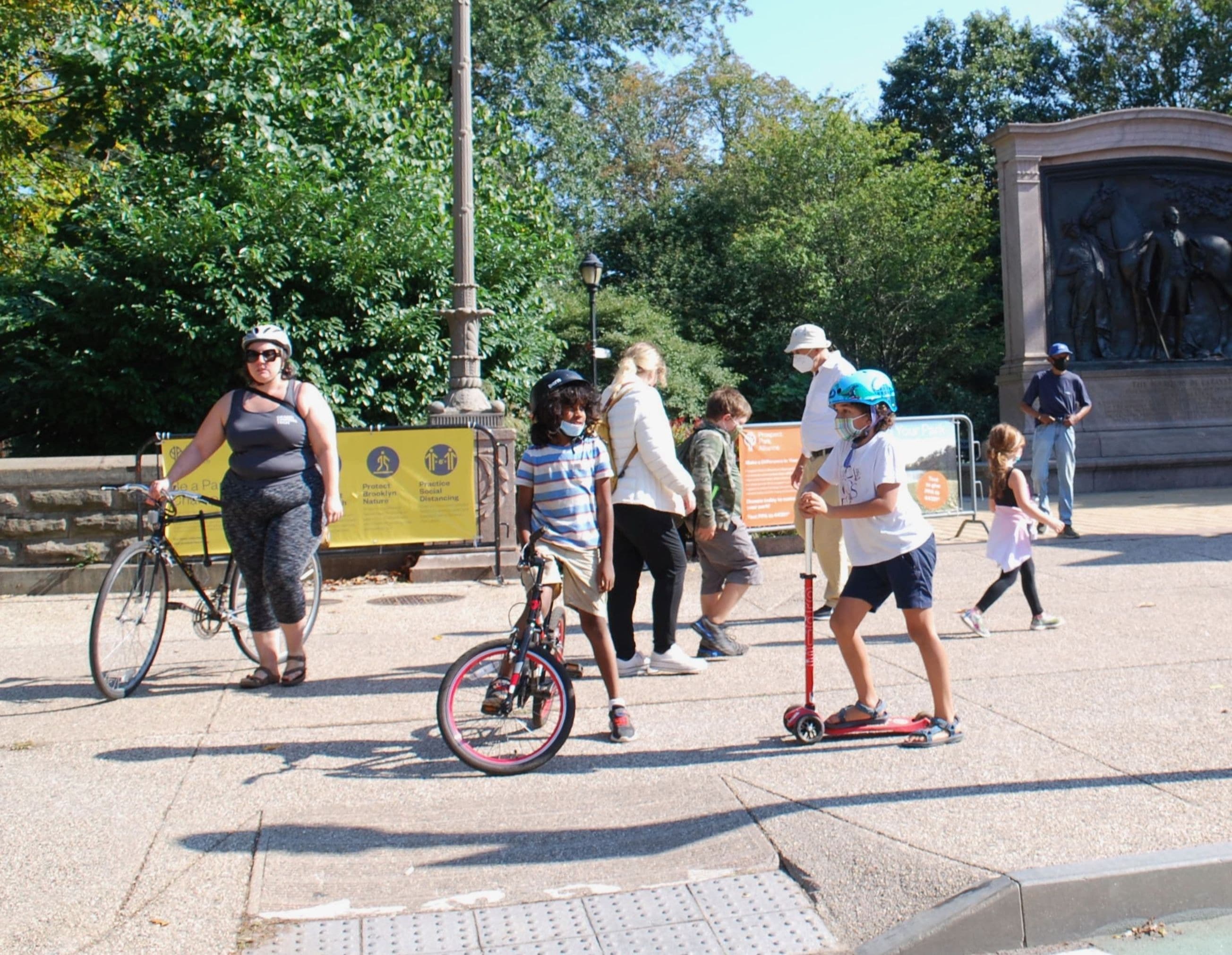 NY eviction ban extended, worrying Covid clusters in Brooklyn, & more