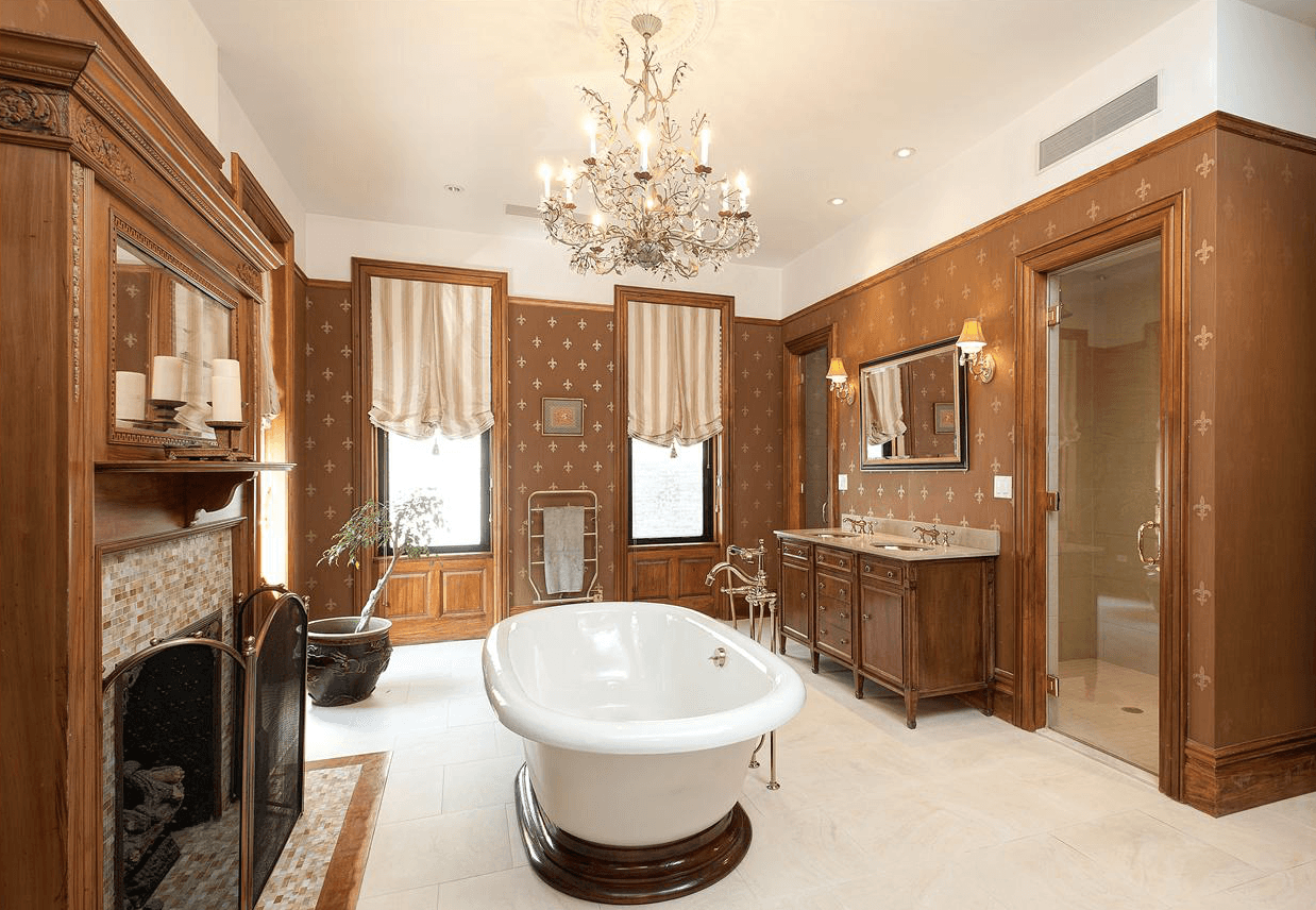 Real Estate Want: A master bath grand enough for Lady Grantham  