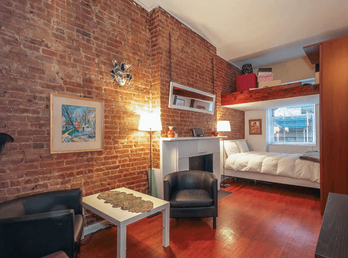 A tiny Yorkville studio with a petite price tag to match