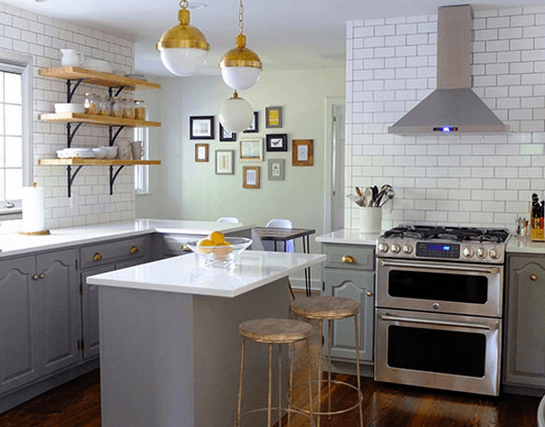 A Queens cottage for sale, neat-freak apartments, and more