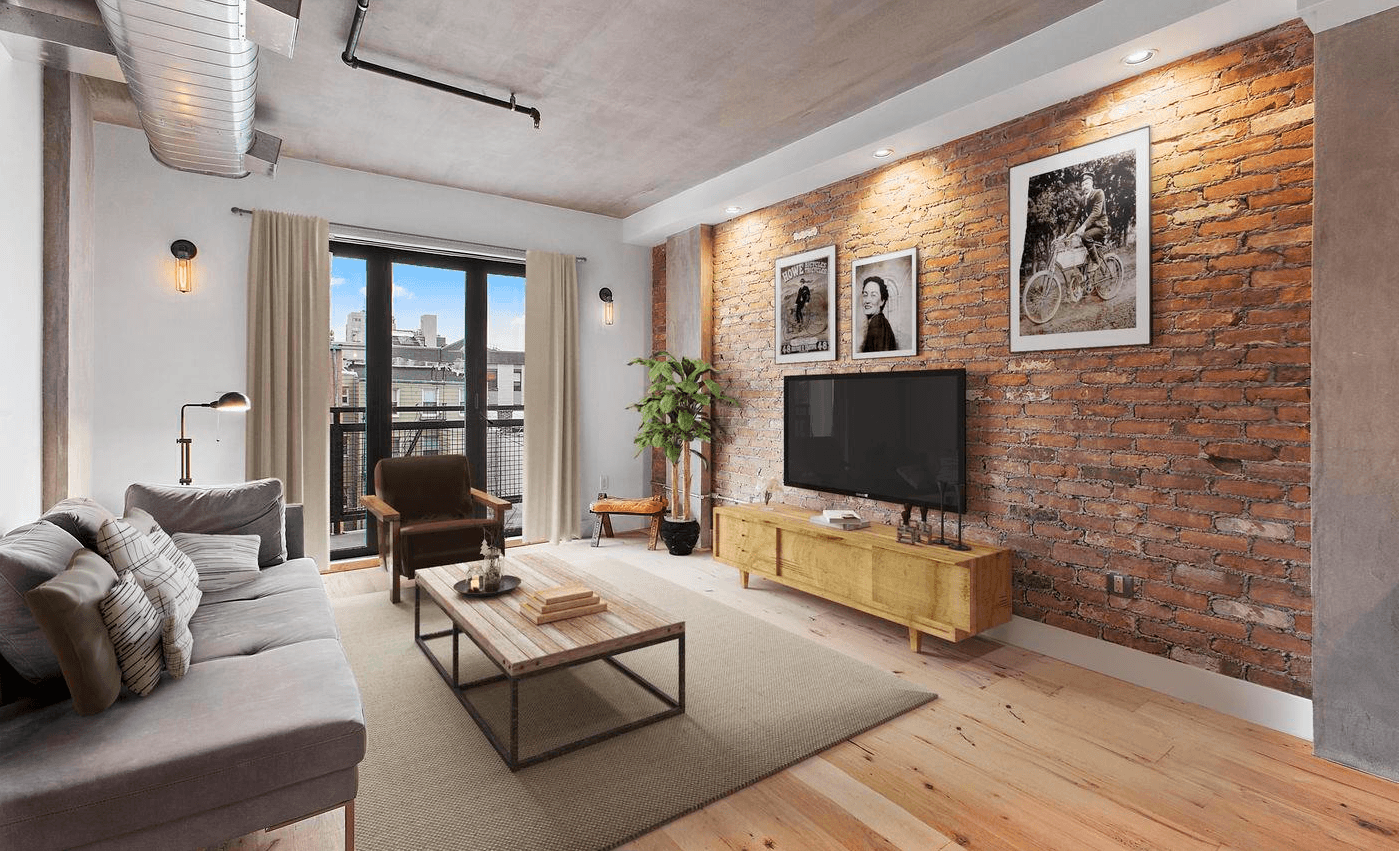 This one-bedroom is in a brand-new building, but oozes classic NYC style
