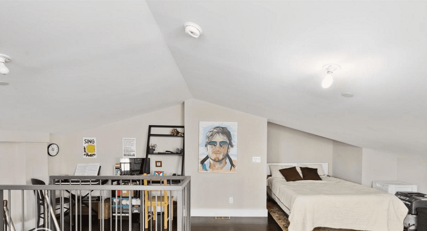 What does it mean when an apartment has a "flexible layout"? 