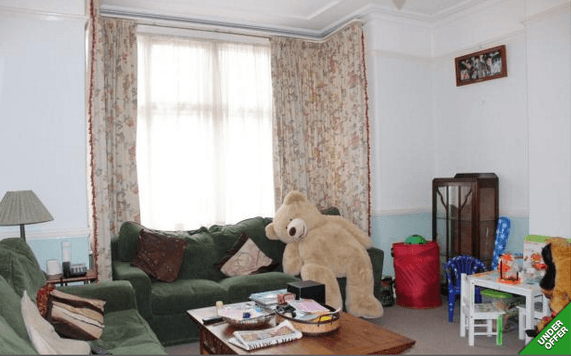 A stuffed animal photobomb, and more bad listings you've gotta see to believe