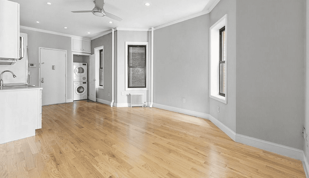 This spruced-up Upper East Side rental is in a central location, and comes with incentives