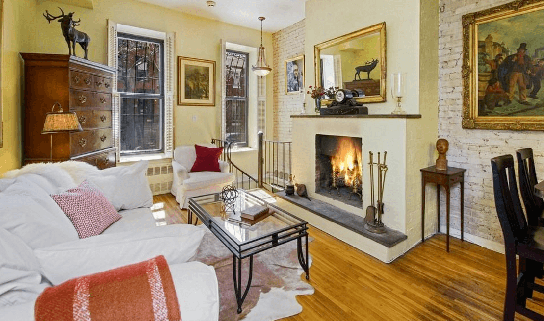 A totally non-cookie-cutter Upper East Side co-op that'll appeal to brownstone fans