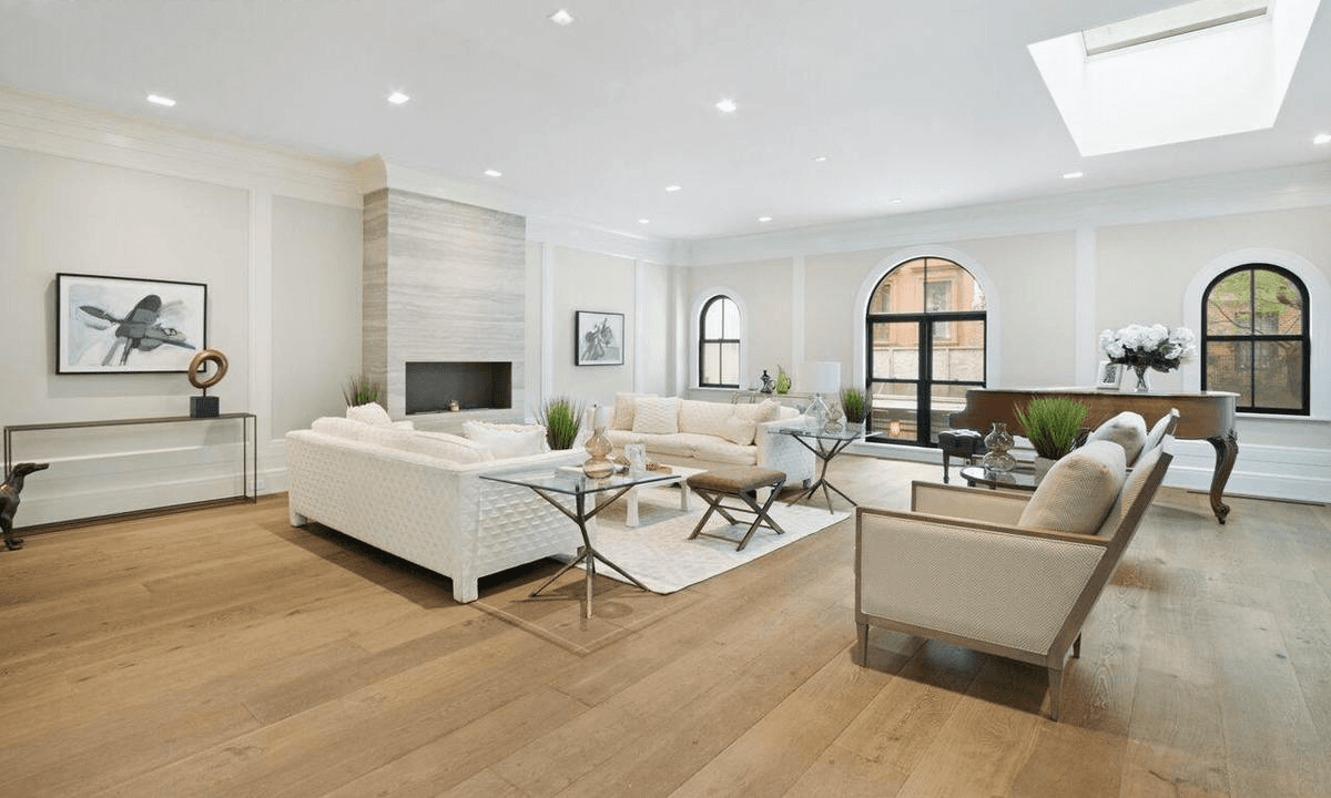 This historic—and seriously spacious—Brooklyn Heights carriage house is just a block from Brooklyn Bridge Park