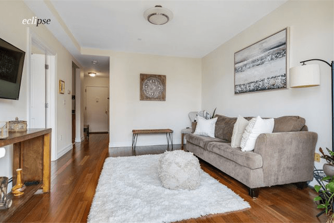 A Crown Heights one bedroom for $659,999, with a home office and tax abatement