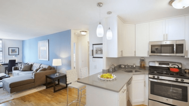 A Battery Park City one bedroom with lots of amenities, for $4,040