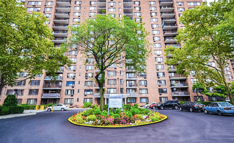 Lenox Terrace tenants receive $1.1 million class action settlement. This could be good news for other renters