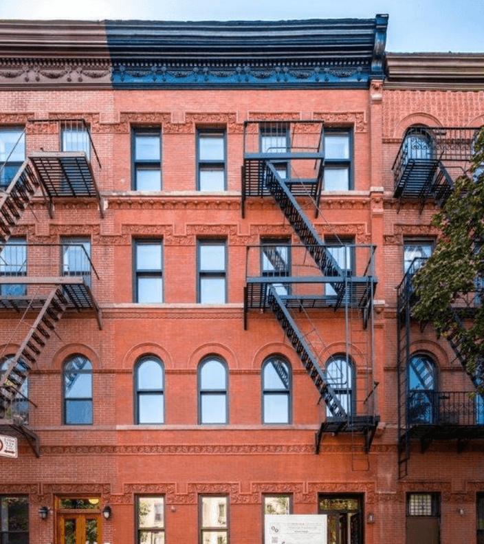 What makes a green building a "passive house"?