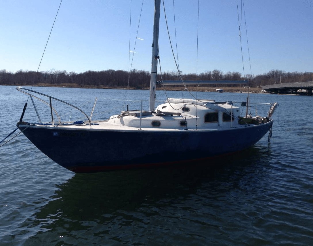 Live cheap on a Brooklyn house boat, order upscale meal delivery from Amazon, and more