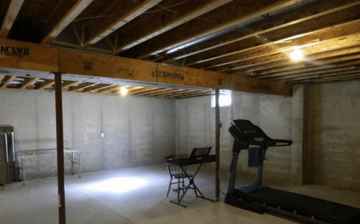 Forget the Halloween decor, these listing photos are truly scary