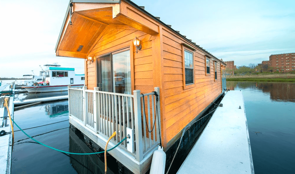 A Rockaway house boat for sale, what you'll get with IDNYC in 2017, and more