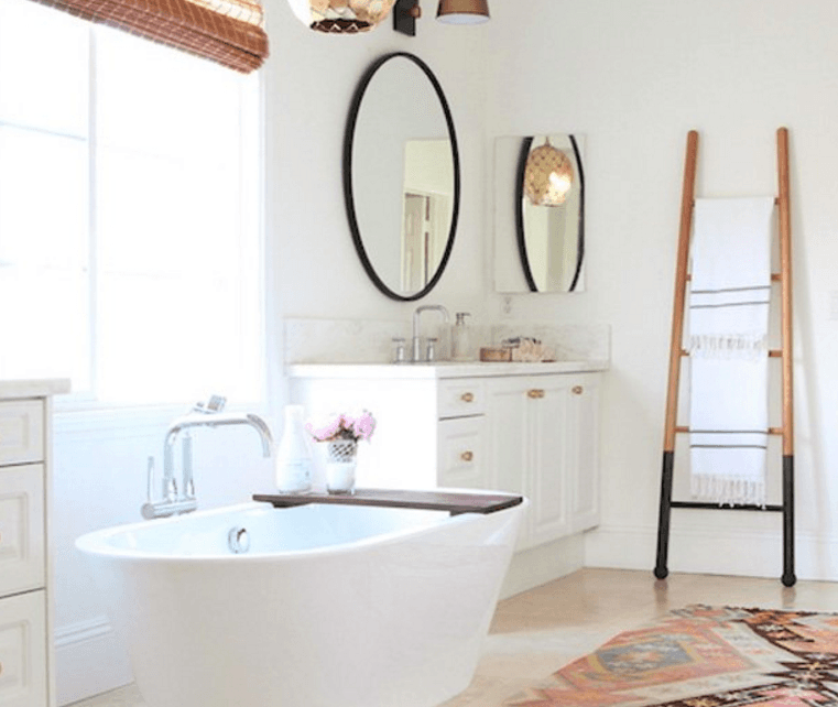 Death to the ladders-as-shelving trend, buy an entire Oregon town for $3.5 million, and more