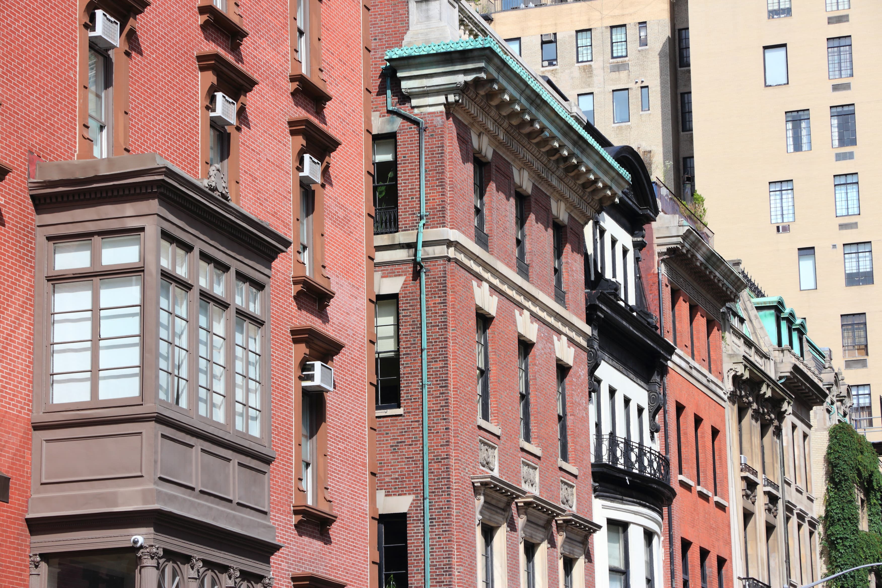 Should you sell now or wait? NYC brokers and experts weigh in