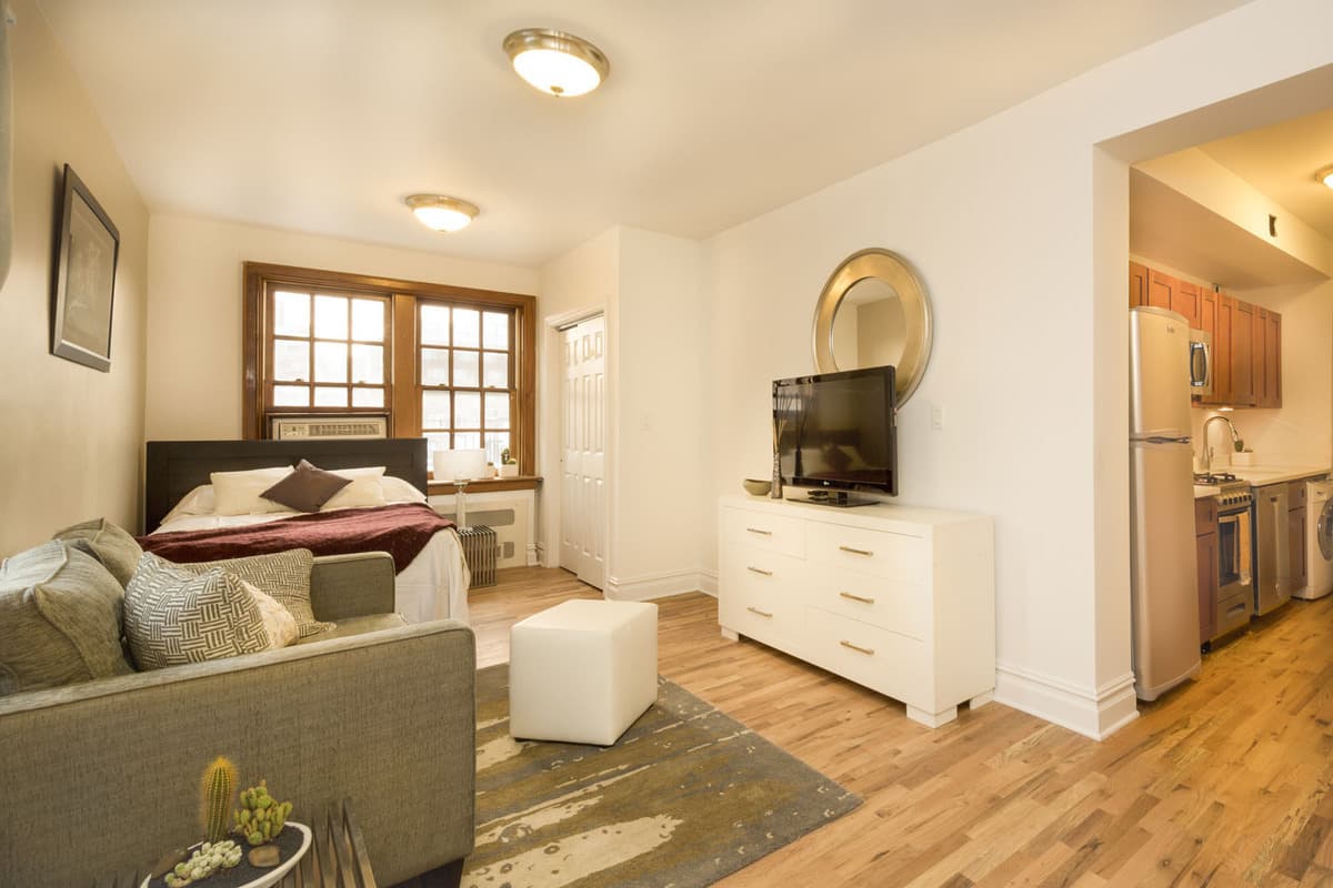 This no-fee, $2,800 Brooklyn Heights studio's got cuteness and charm down pat