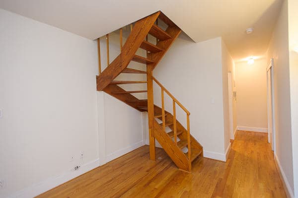 Take It or Leave It: Could this $3,595-a-month 1-bedroom duplex lure you to Murray Hill? 