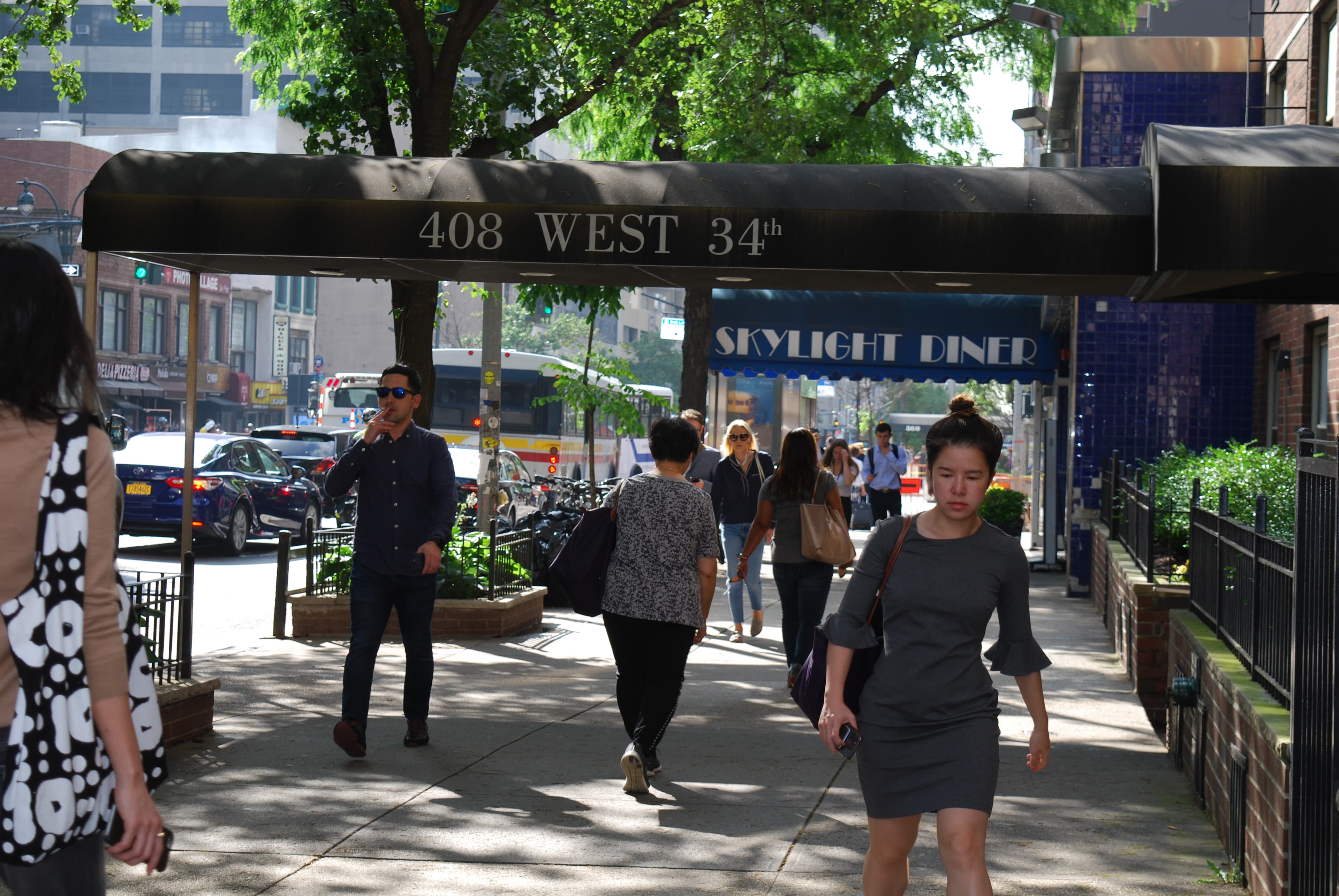 Elevated subway dangers in Queens, a bus improvement plan for the Bronx, & more
