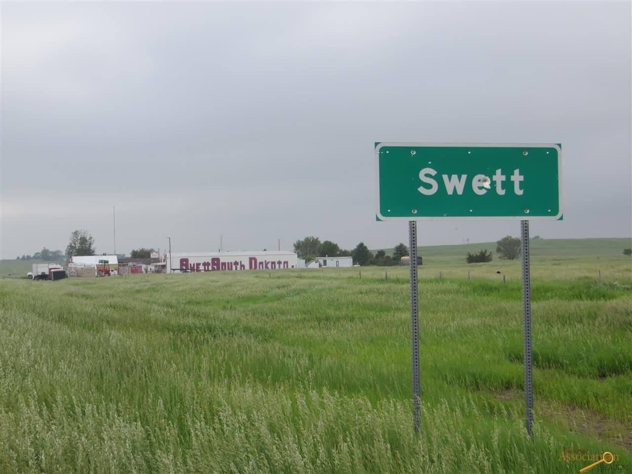 A South Dakota town is selling for $400,000. What does that get you in NYC?