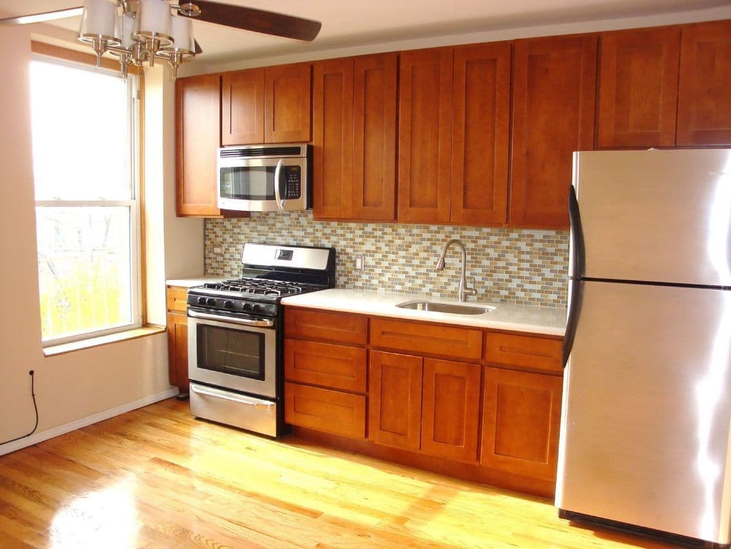 For $2,300 a month, would you trek to this Carroll Gardens rental?