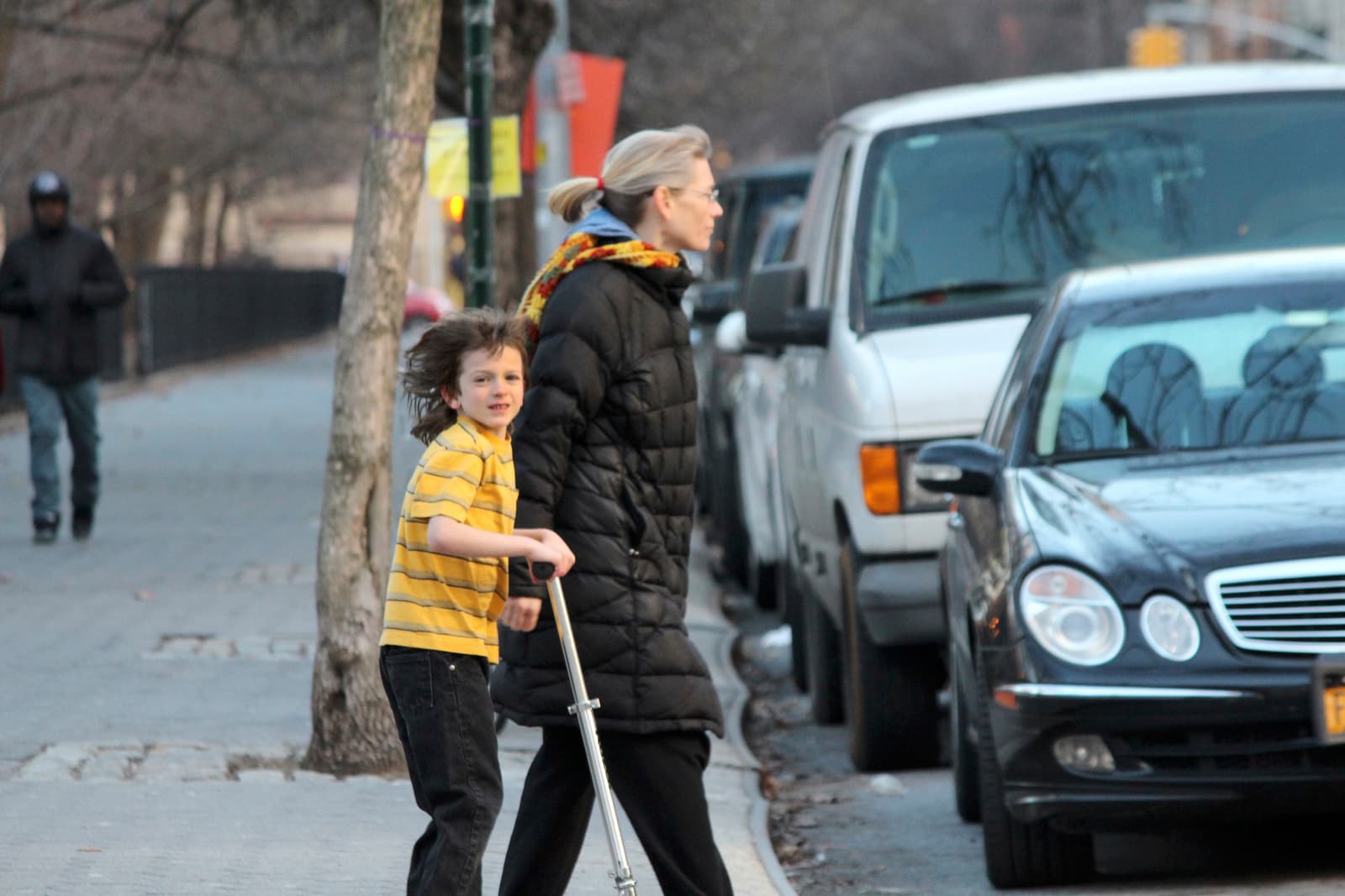L train fumes sicken riders, fighting for the Brooklyn Promenade, & more 