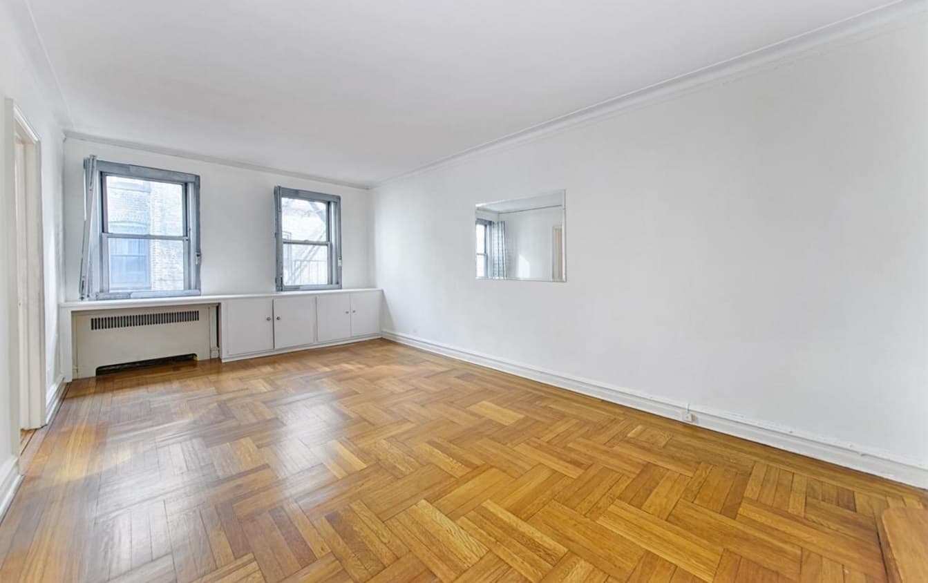 This $525,000 UES one-bedroom needs a facelift—here's a step-by-step guide on how to do it