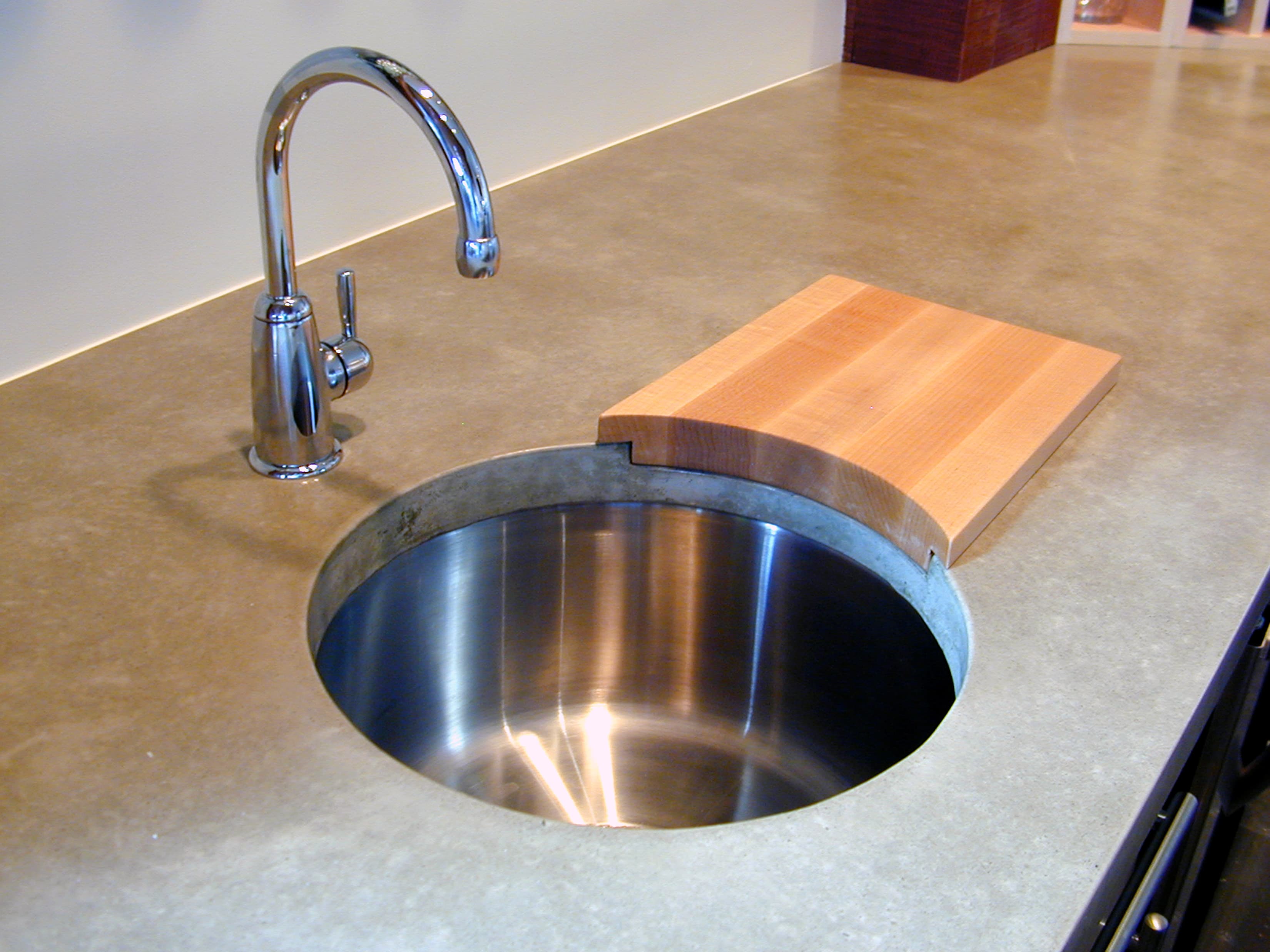 Should I Consider Concrete for My Kitchen Countertops?