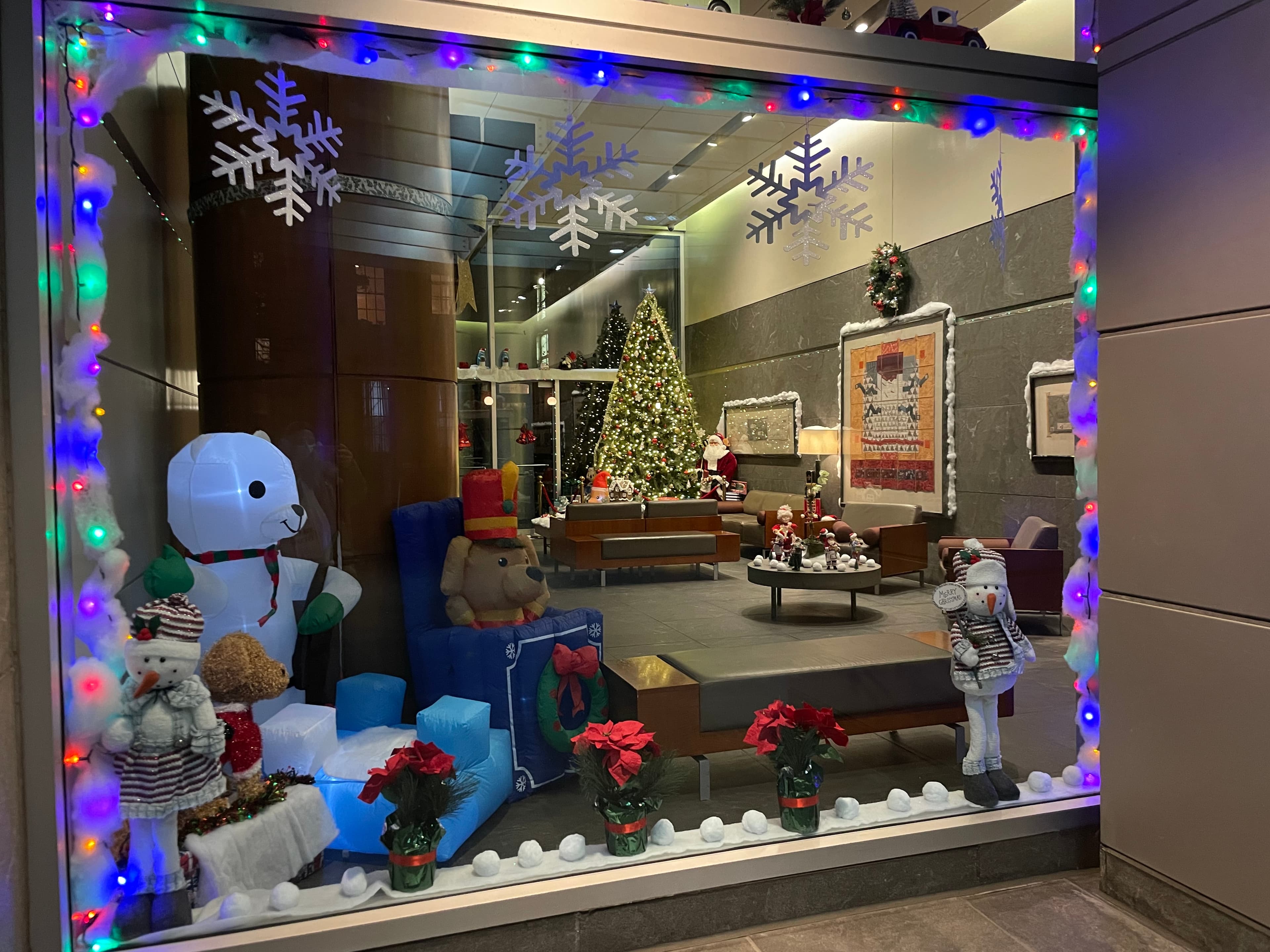 A Yorkville doorman's flair for holiday decorating cheers Covid-weary condo owners