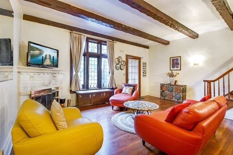 A Queens townhouse with space, charm, and a nearby park—but you'll need a car