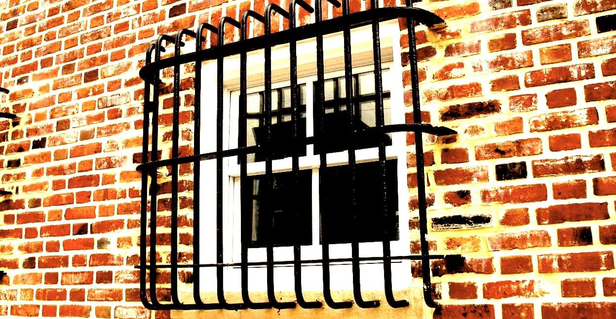 3 ways to get around a/c-unfriendly window bars