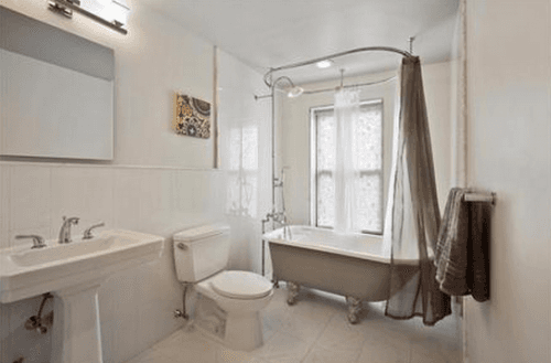 Soak in style: 6 NYC apartments with classic clawfoot tubs